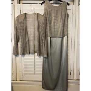 Patra evening dress with jacket size 10 gold color beautiful button on jacket